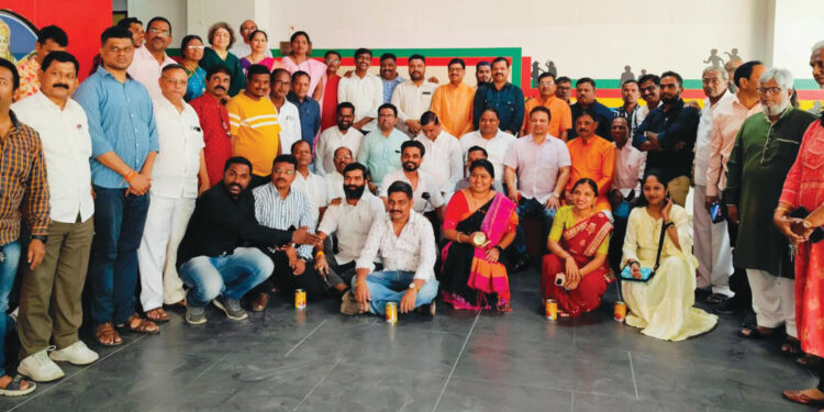 कामोठेत इंडिया आघाडीचा एकत्र फराळ