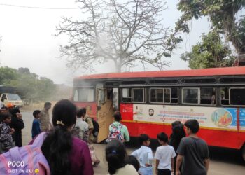 महाड-मुरूड एसटीच्या इंजिनमध्ये आग