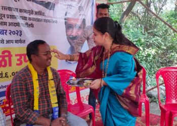 ताकई ते आडोशी रस्त्यासाठी उपोषण