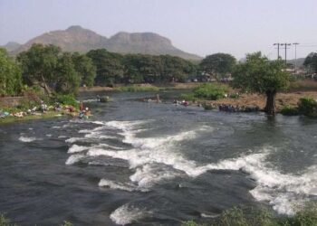 नदी प्रदूषण पेयजल योजनेच्या मुळावर