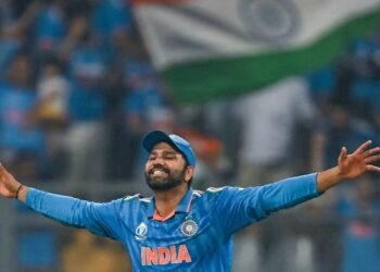 आयसीसीच्या सर्वोत्तम संघाचा रोहितच कर्णधार