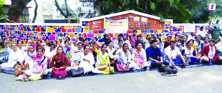 आरोग्य कर्मचाऱ्यांची दिवाळी मात्र काळीच