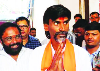 ‌‘लायकी’चं विधान आलं अंगलट