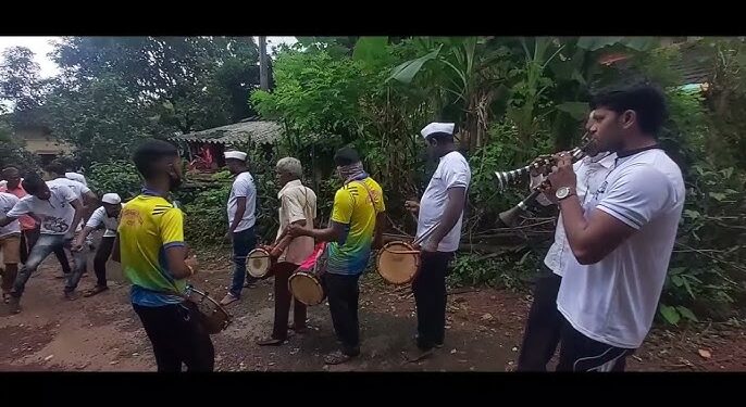 ग्रामीण भागात खालुबाजाचा सूर हरपला