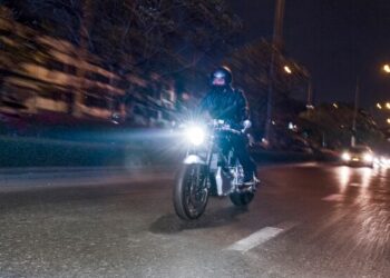 एलईडी बल्बमुळे अपघाताची भिती