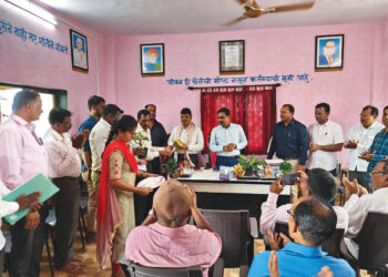 जलसंधारण योजनेचा वापर करा