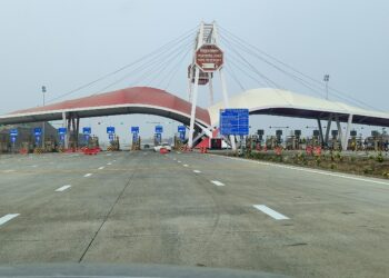 समृद्धी महामार्गावर मोफत प्रवास…टोल भरायची गरज नाही