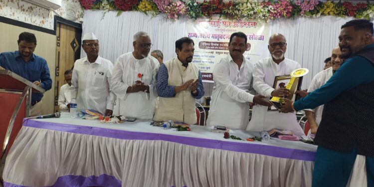 मातृवंदन पुरस्कार वितरणाचे आयोजन