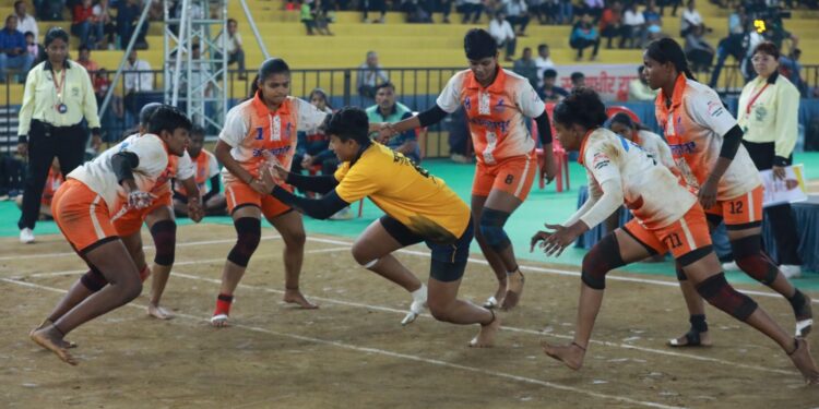 मुंबई उपनगर, पिंपरी चिंचवडची बाजी