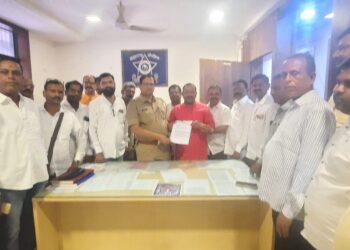 भुजबळांना शिवीगाळ करणाऱ्यावर कारवाईची मागणी