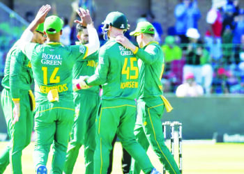 दक्षिण आफ्रिकेची मालिकेत बरोबरी