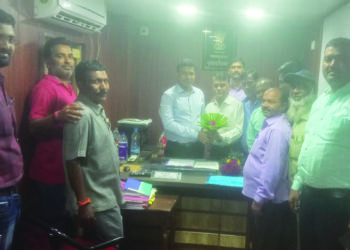 ई-रिक्षा हातरिक्षा चालकांनाच द्याव्यात