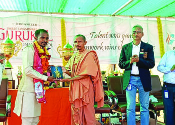 गुरुकुलमध्ये शालेय आलिंपिकचे उद्घाटन