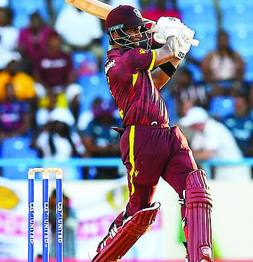 होप, शेफर्डने केली इंग्लंडची धुलाई