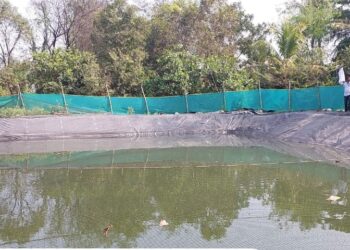 प्रयोगशील शेतीचे अधिकाऱ्यांकडून कौतुक