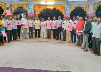 कुणबी दाखल्यासाठी समाज आक्रमक