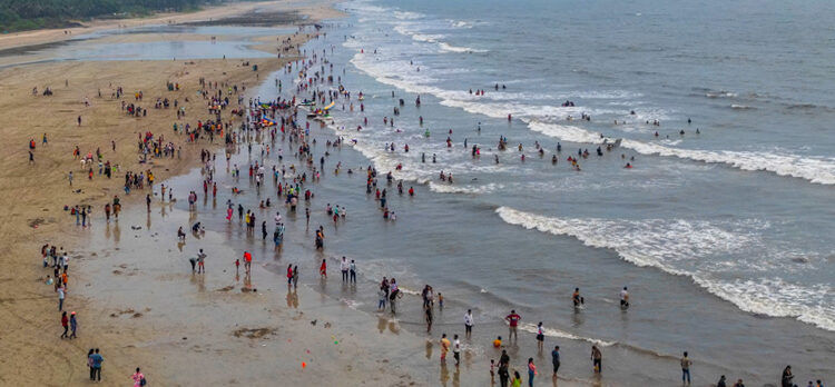 गुलाबी थंडीने पर्यटकांना हुडहुडी