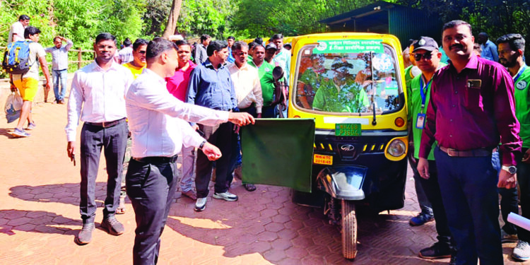 ई-रिक्षा धावली, मात्र पोट थांबले