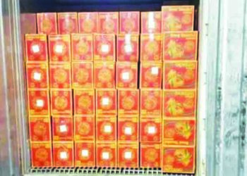 जेएनपीए बंदरात पकडली कोट्यवधींची सिगारेट