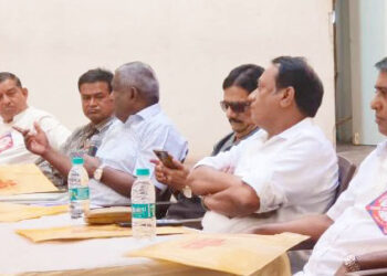 शेतकऱ्यांना भरपाई , मराठयांना आरक्षण मिळावे; शेकापच्या बैठकीत ठराव