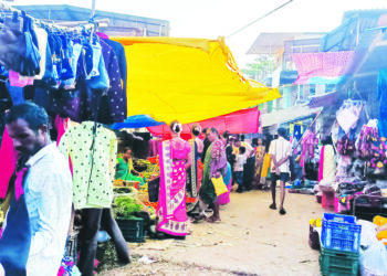 तळा शहरात बुधवारचा आठवडा बाजार सुरू