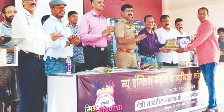 प्रफुल्ल पाटील यांना क्रीडा गौरव पुरस्कार