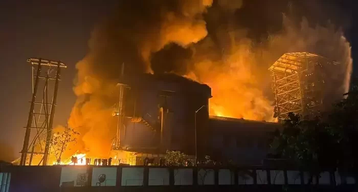 तळोजात केमस्पेक केमिकल्सला आग