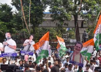 तेलंगणात काँग्रेस परतली