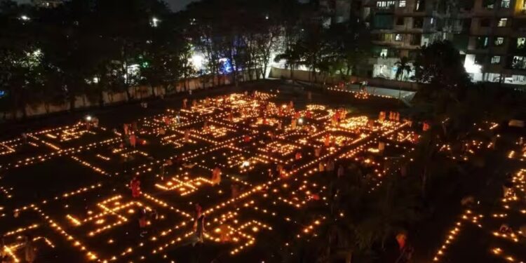 सुधागड एज्युकेशन सोसायटी संस्थेच्या प्रांगणात दीपोत्सव