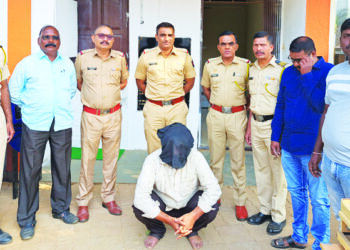 सोन्याच्या पेढीत चोरी करणारा एक अटकेत; एक फरार