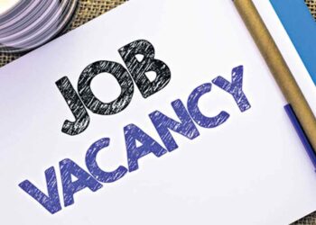 पदवीधर तरूणांना रोजगाराची संधी