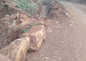 ओलमण नळपाणी योजनेचे तीनतेरा