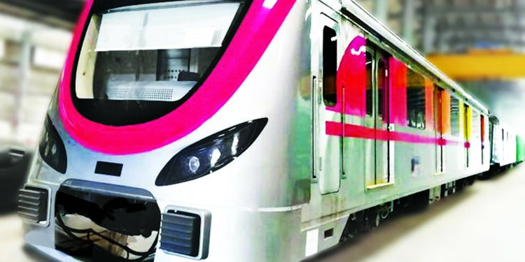 हॅशटॅगवर मेट्रो प्रवासाचे फोटो