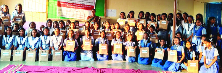 किशोरवयीन मुलींसाठी मार्गदर्शन शिबीर