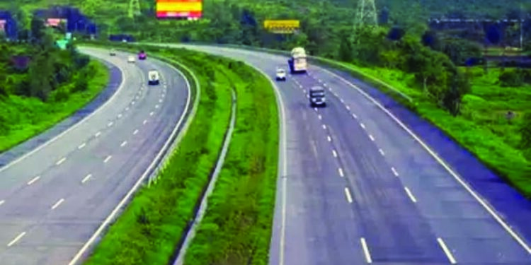 पनवेल – इंदापूर चौपदरीकरणाचे काम मे अखेरपर्यंत होणार