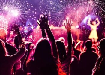 उत्साह आणि जल्लोषात नववर्षाचे स्वागत