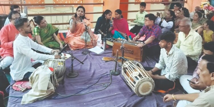 पळस दरीत दत्त जयंती साजरी