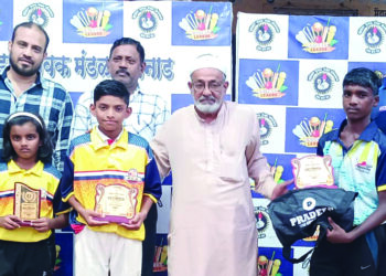 झुंझार युवक मंडळ पोयनाड आयोजित क्रिकेट स्पर्धा