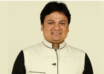 प्रीतम म्हात्रेंनी स्वीरकाला चेअरमनपदाचा पदभार