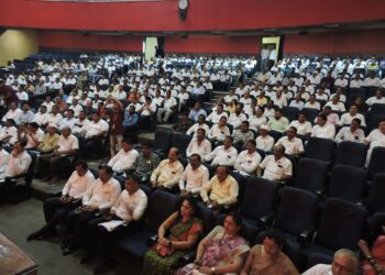 भाजपा आमदारांचे शेतकऱ्यांना प्रलोभन