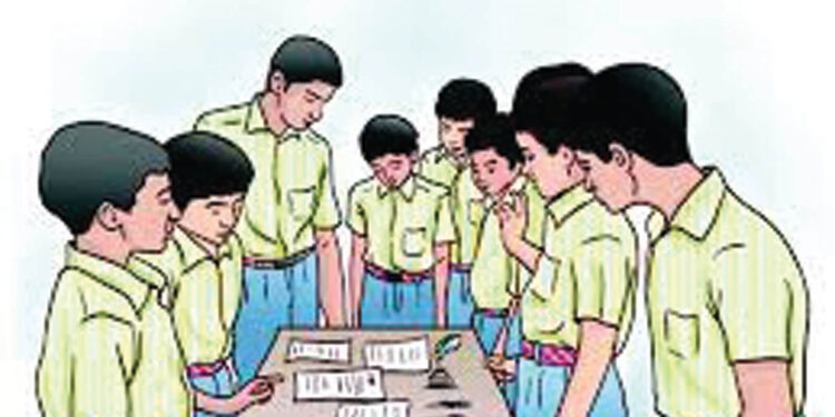 प्रत्यक्ष मतदानाचा विद्यार्थ्यांना अनुभव