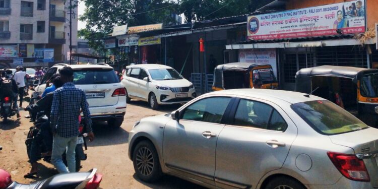 खराब रस्ते पर्यटन व्यवसायाच्या मुळावर