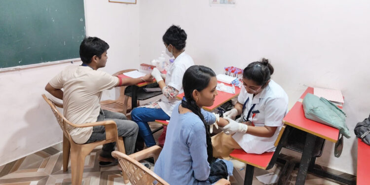 उरण महाविद्यालयात आरोग्य तपासणी