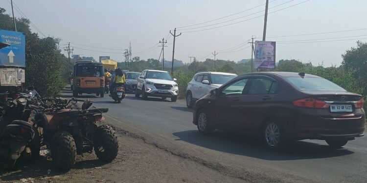 अलिबाग-रेवदंडा मार्गावर तूफान कोंडी