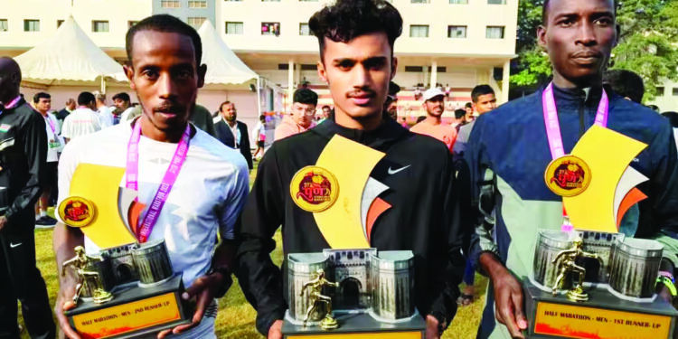 पुणे अर्ध मॅरेथॉन स्पर्धा; उत्तम पाटीलने मारली बाजी