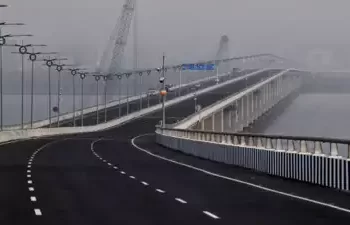 अटल सेतूवरुन वाहतूक सुरु