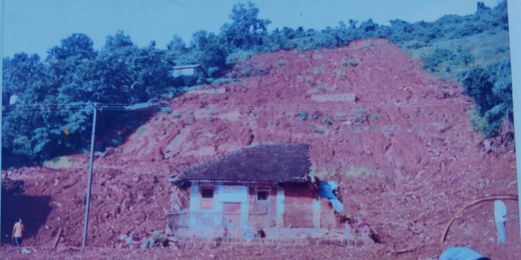 दरडग्रस्तांचा वनवास संपेना