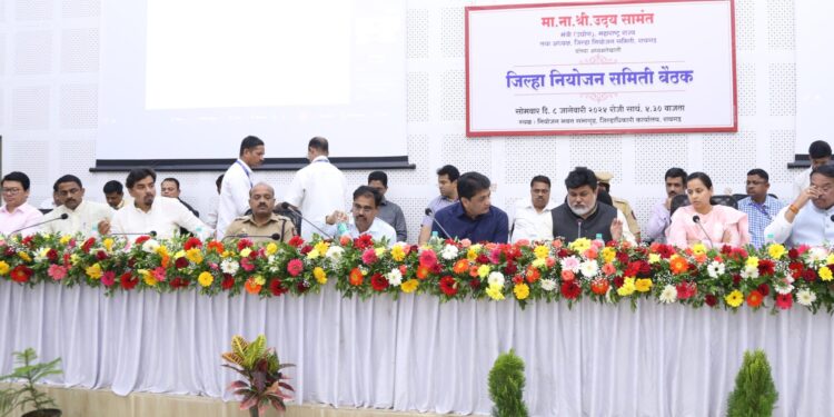 आचारसंहितेच्या भीतीने बैठक घाईगर्दीत