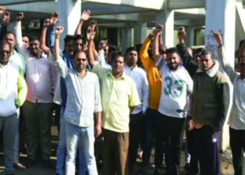 बोनस रखडल्याने कर्मचाऱ्यांनी केला पाणीपुरवठा बंद