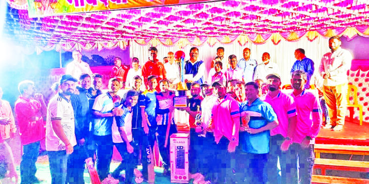 गावदेवी क्रीडा मंडळ मापगाव आयोजित क्रिकेट स्पर्धेत
